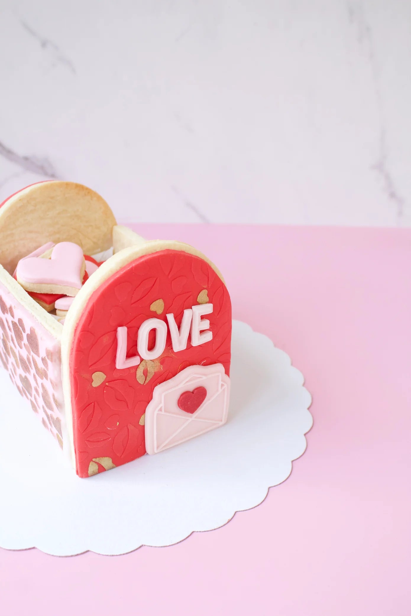Cookie Box with Little Hearts 💕